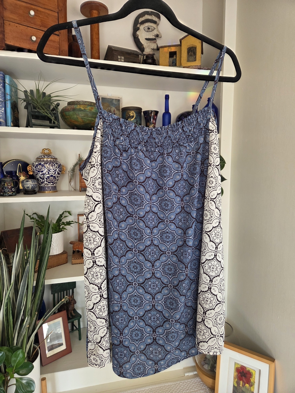 Suzanne Betro Blue and White Patterned Tank Top